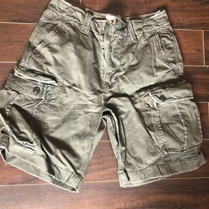 American eagle gray cargo shorts size 32